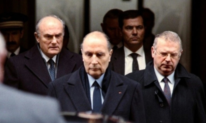 François Mitterrand avait demandé à son ministre Michel Charasse d’abréger ses souffrances si nécessaire