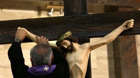 Pour avoir détourné plus de 700 000 euros, un ex-curé jugé dans l’Ariège