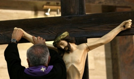 Pour avoir détourné plus de 700 000 euros, un ex-curé jugé dans l’Ariège