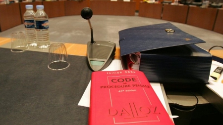 Clandestins: un avocat jugé pour complicité avec des passeurs