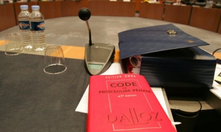 Clandestins: un avocat jugé pour complicité avec des passeurs