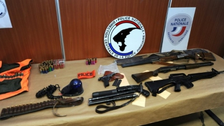 Vendée : des dizaines d’armes et des milliers de munitions saisies chez un particulier