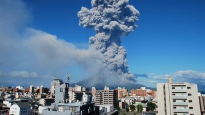 Eruption du volcan Sakurajima dans le sud du Japon