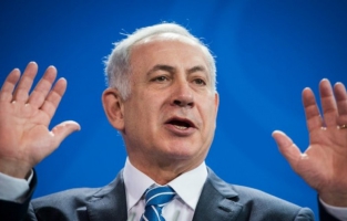 Israël fait assaut de défiance devant l'initiative de Paris pour la paix