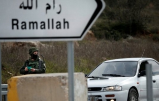 L'armée israélienne bloque l'accès à Ramallah aux non-résidents