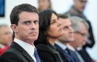 Valls critique la tribune d'Aubry: Il n'y a pas un début de proposition