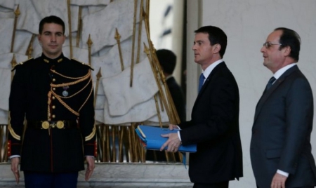 Sondage: Hollande et Valls continuent de descendre, Juppé s’installe à droite