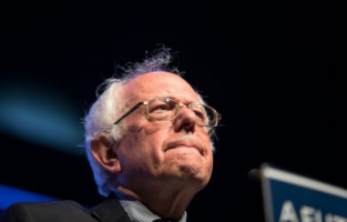 Primaires démocrates: Hillary Clinton bat largement Bernie Sanders en Caroline du Sud