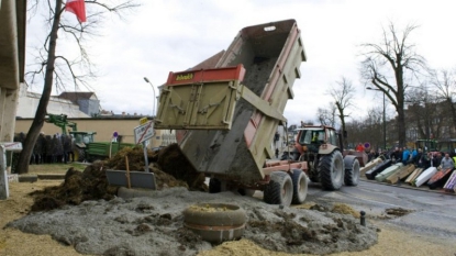 Crise agricole : fumier chez Barbara Pompili, manifestations, blocages… Les agriculteurs ne désarment pas