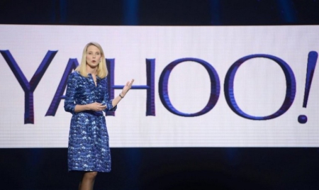 La patronne de Yahoo! tente son plan de la dernière chance