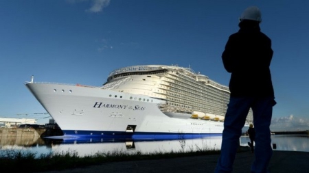 Saint-Nazaire: sprint final pour la construction du plus gros paquebot du monde