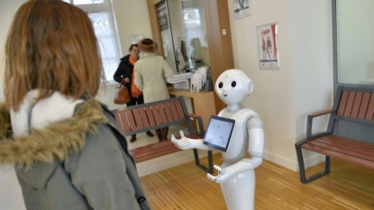 Le robot Pepper s’offre les services de Microsoft pour se rendre utile dans les magasins