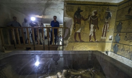 Egypte: 90% de chances qu’il y ait deux chambres cachées dans le tombeau de Toutankhamon