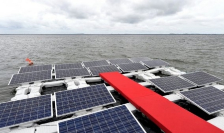 Brésil: des panneaux solaires pour réparer un crime contre l’environnement