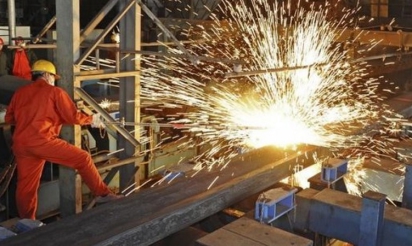 Chine: l’activité manufacturière au plus bas depuis 4 ans