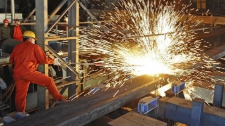 Chine: l’activité manufacturière au plus bas depuis 4 ans