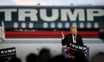 Etats-Unis: la police enquête sur une possible incitation de Trump à la violence