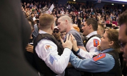 Etats-Unis : violences après l’annulation d’un meeting de Donald Trump à Chicago