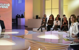 Dialogues citoyens : chômage des jeunes, imam de Brest, croissance et déficit ... Le vrai du faux de ce qu'a déclaré François Hollande