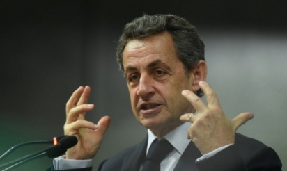 Sous-marins: Sarkozy (LR) se réjouit du succès de DCNS