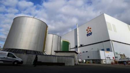 Fessenheim: Royal suggère la mutation de la centrale en usine Tesla