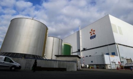 Fessenheim: Royal suggère la mutation de la centrale en usine Tesla