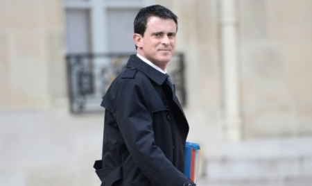 Valls à Mantes-la-Jolie pour présenter les priorités du plan pauvreté