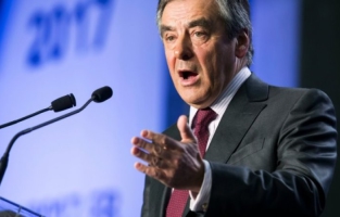 Primaire: Fillon veut casser la baraque