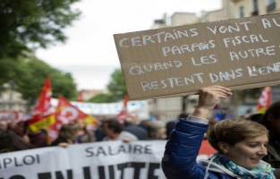 Nouvelle mobilisation pour exiger le retrait de la loi travail, quelques échauffourées près de Paris et à Nantes 