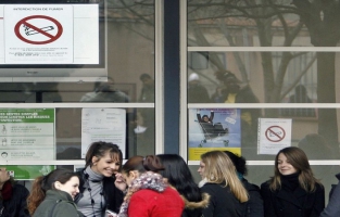 Tabac et lycée: les proviseurs jugent surréalistes les propos de la ministre