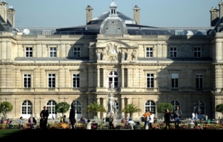 Etat d'urgence: le Sénat vote la prolongation jusqu'à fin juillet 