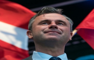 L'Autriche élit un nouveau président, l'extrême droite aux portes du pouvoir 