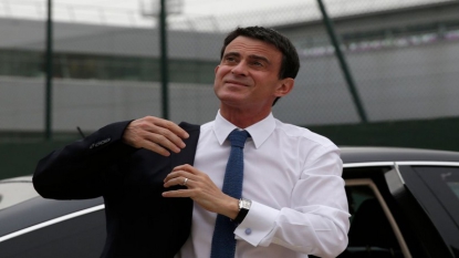 Valls inaugure des rencontres avec les Français pour imprimer sa marque avant 2017
