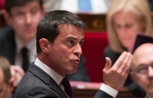 Loi Travail: Manuel Valls n'exclut pas d'utiliser l'article 49-3