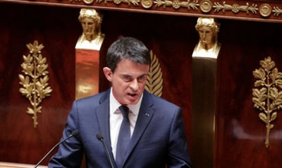 Motion de censure: Valls ne demande pas de sanction contre les députés PS