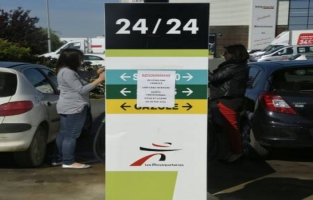 Carburants: le conflit se durcit 