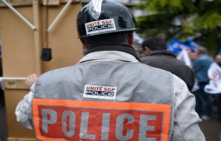 Rassemblements inédits de policiers contre la haine anti-flics