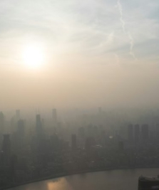 AVC: la pollution atmosphérique, un des principaux facteurs de risque