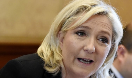 Loi Travail : pour Marine Le Pen, le gouvernement protège des milices d’extrême gauche