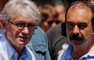 Loi travail : début de la manifestation, dans un climat tendu