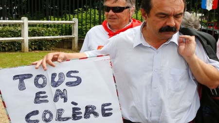 Grève: Valls et Hollande montent au créneau pour sauver l’Euro-2016