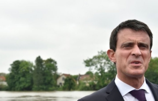 SNCF/Intempéries: Valls appelle à l'arrêt le plus vite possible de la grève, totalement incompréhensible 