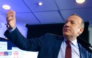 Présidentielle: le Medef, décrié, présente sa vision enthousiasmante pour la France 