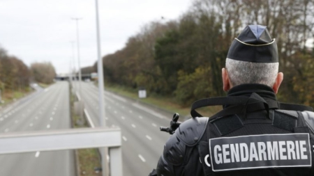 Drôme : un tireur vise un car de touristes tchèques sur l’A7