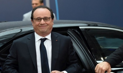 Hollande, plus que jamais en campagne, confirme des baisses d’impôt en 2017