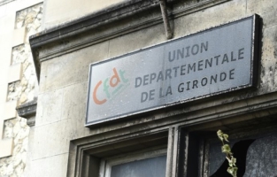 Le siège de la CFDT à Bordeaux incendié 