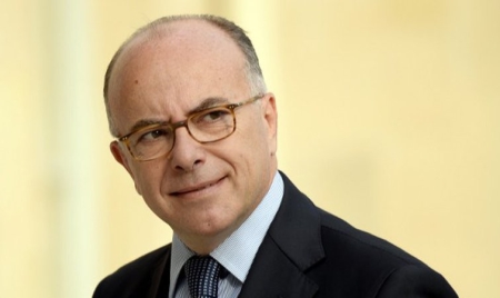 Attentats : Bernard Cazeneuve renvoie Nicolas Sarkozy à son devoir moral