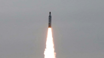 La Corée du Nord teste un missile lancé par sous-marin