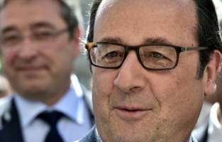 Le Foll confirme le salaire du coiffeur de Hollande à l'Elysée 