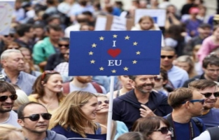 A Londres, des milliers de Britanniques disent je t'aime à l'UE 